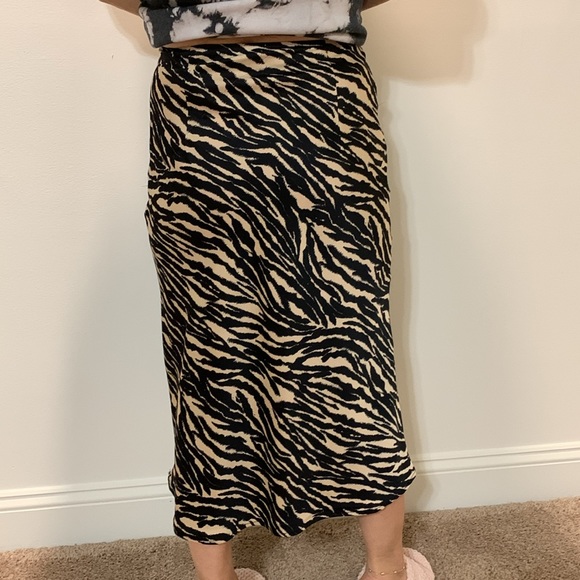 Skirt from Italy - Picture 2 of 2